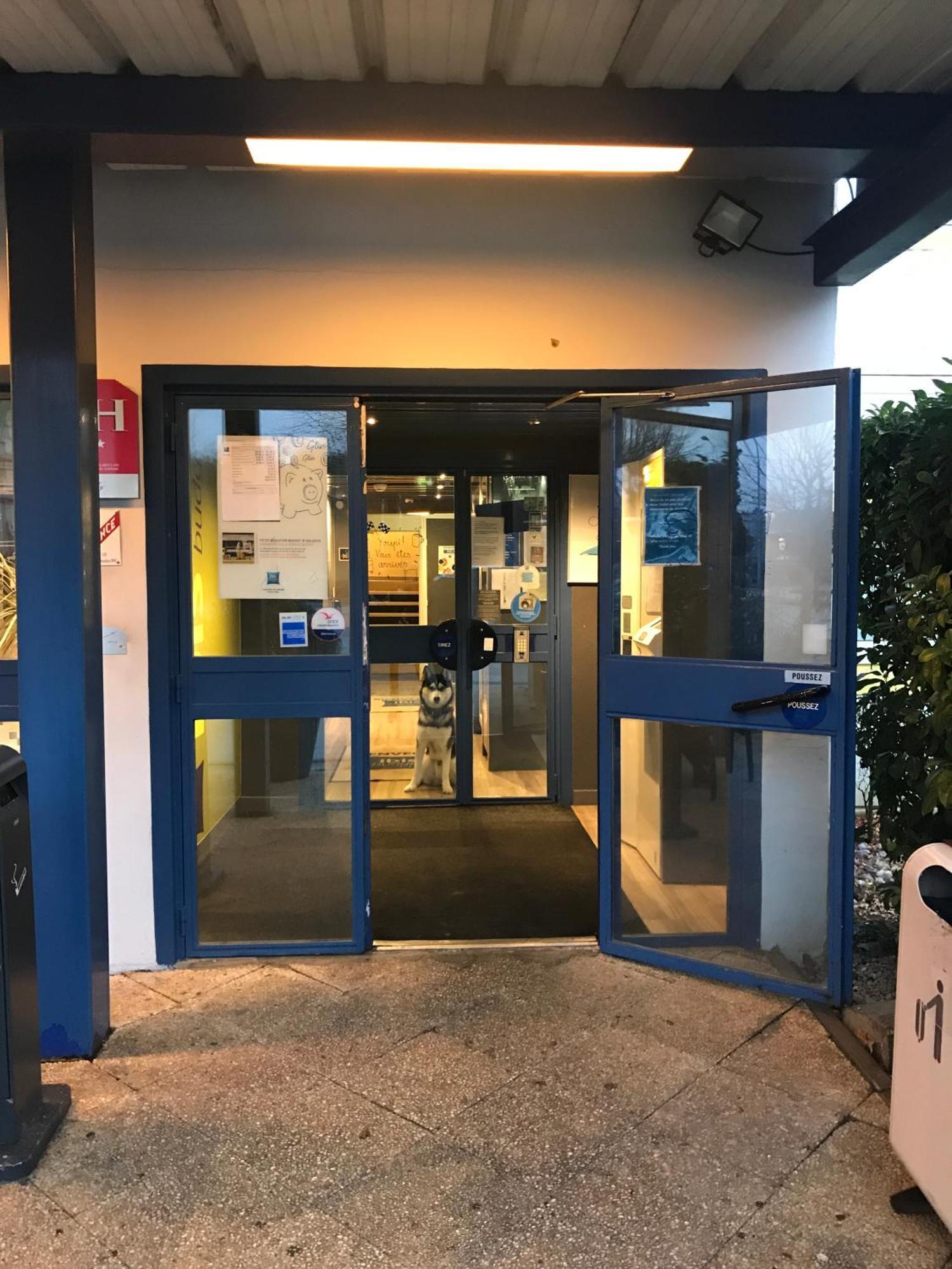 ibis budget L'Isle Adam Bagian luar foto