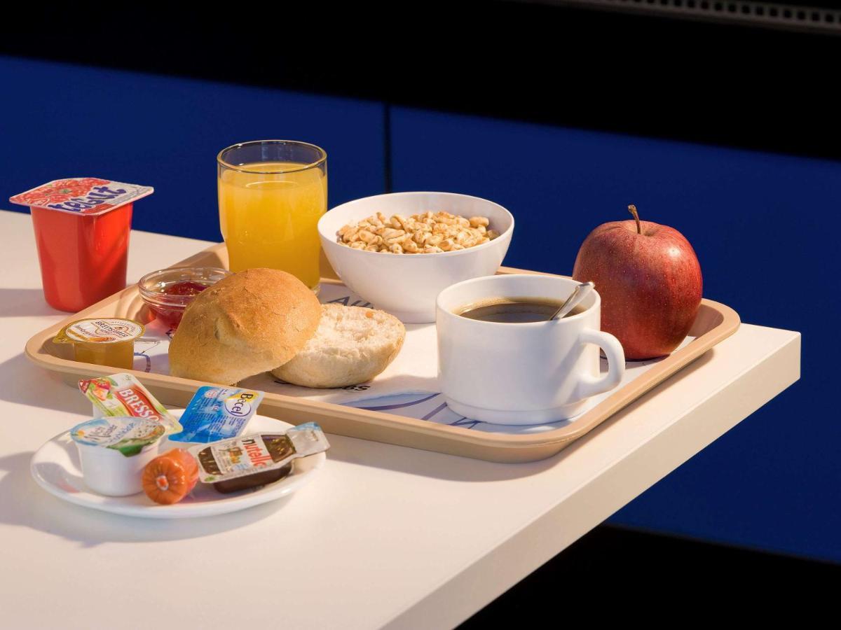 ibis budget L'Isle Adam Bagian luar foto