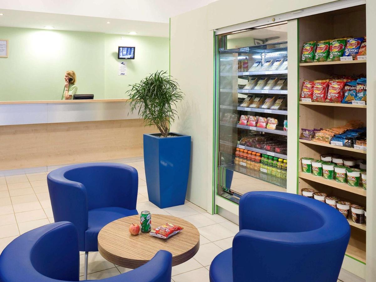 ibis budget L'Isle Adam Bagian luar foto